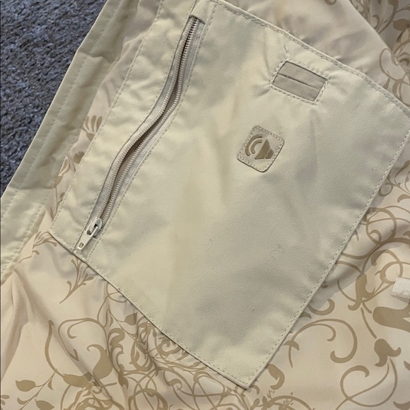 The North Face Women's Cream Hyvent Arctic Parka Down Waterproof Jacket - Picture 13 of 15